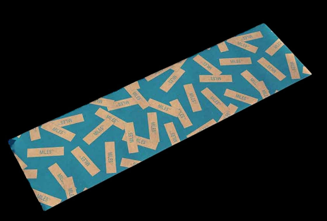 The Miles Griptape Sheet Black 9.0 has the following characteristics: Width: 9.0'' Length: 33''
